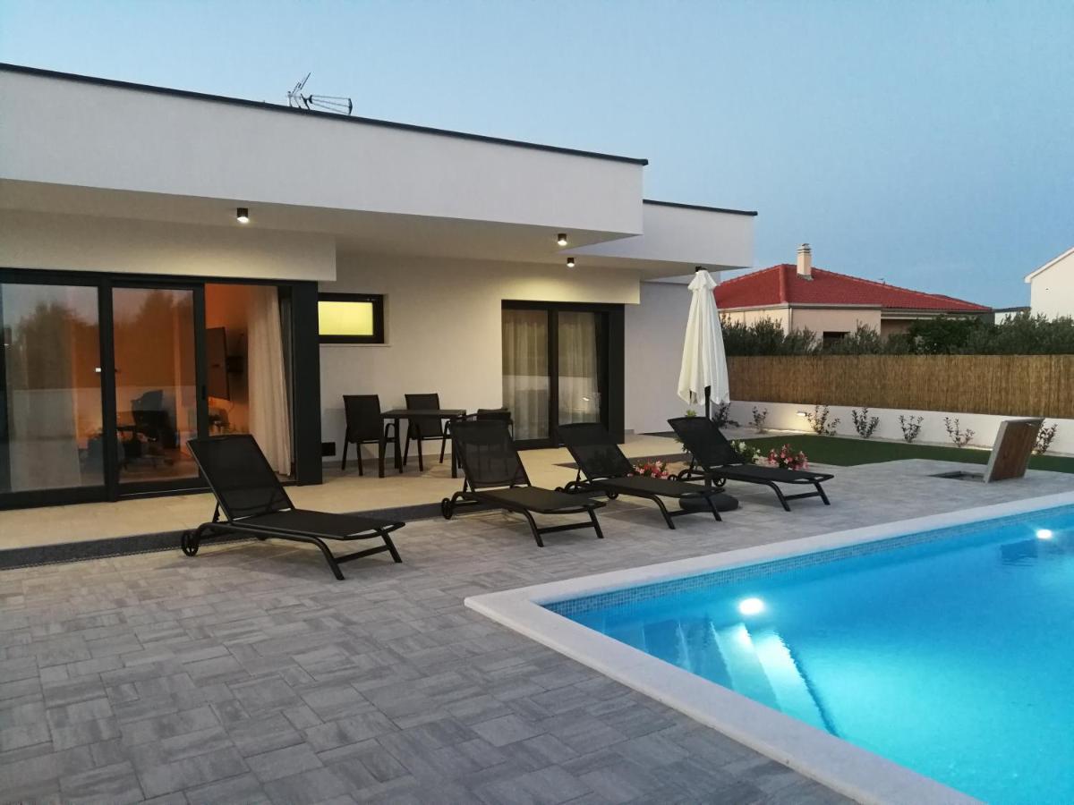 Villa Abelia Pirovac Buitenkant foto